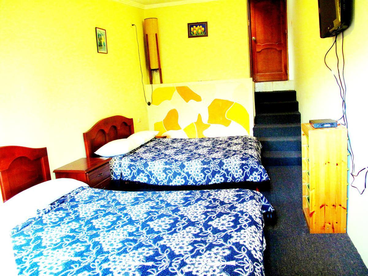 Aqua Hostal Mabel Cuenca Exterior foto